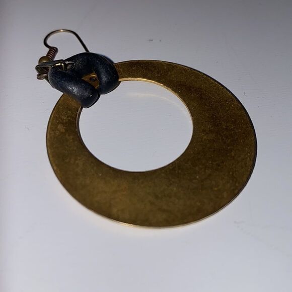 Vintage Boho Gold Tooled Earrings - Picture 4 of 5